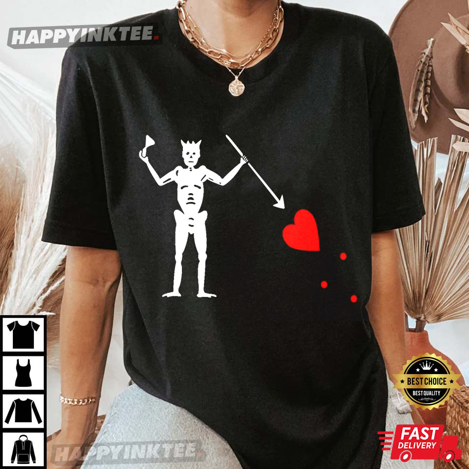 Blackbeard’s Jolly Roger Pirate Flag Our Flag Means Death T-shirt