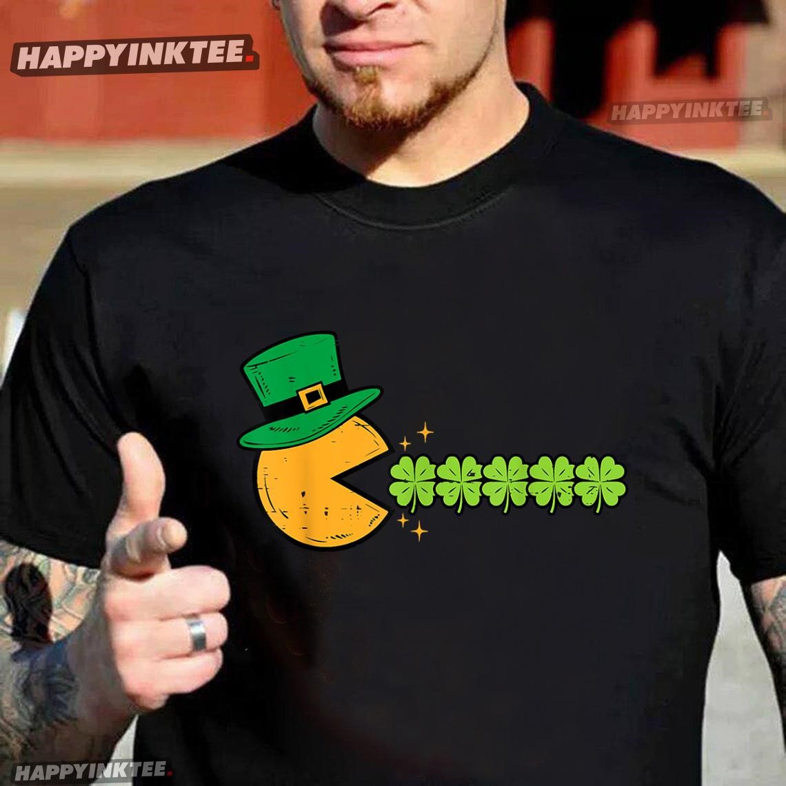 Pac Man Eating Shamrock St Patrick’s Day Gamer T-shirt